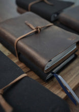 Load image into Gallery viewer, BIBLIA EL CAMINO “EDICION PAREJA”