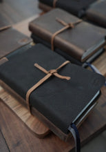 Load image into Gallery viewer, BIBLIA EL CAMINO “EDICION PAREJA”