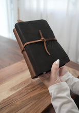 Load image into Gallery viewer, BIBLIA EL CAMINO “EDICION PAREJA”
